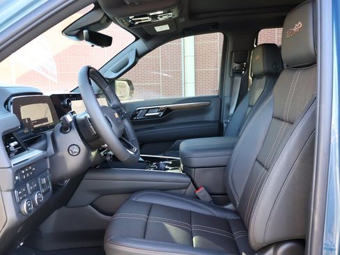 New 2026 Chevrolet Tahoe High Country image 13