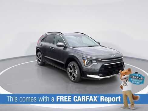 Used 2025 Kia Niro EX Touring FWD image 2