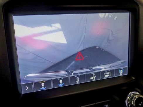 Certified 2019 GMC Sierra 1500 Denali w/ Driver Alert Package II image 24