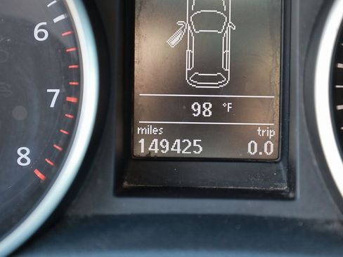 Used 2010 Volkswagen GTI 4-Door image 14