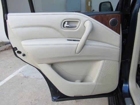 Used 2019 INFINITI QX80 Luxe w/ Proassist Package image 18