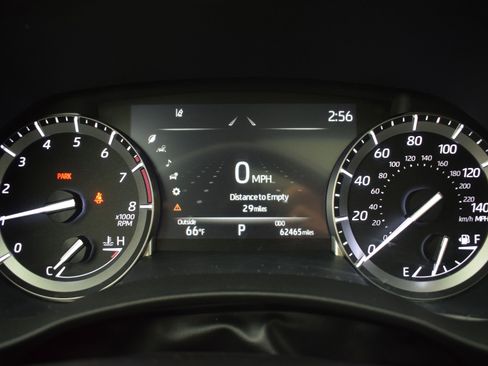 Used 2022 Toyota Highlander XLE image 19