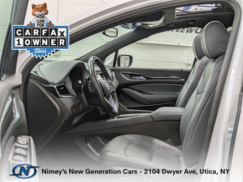 Used 2023 Buick Enclave Essence w/ Experience Buick Package AWD/4WD image 4