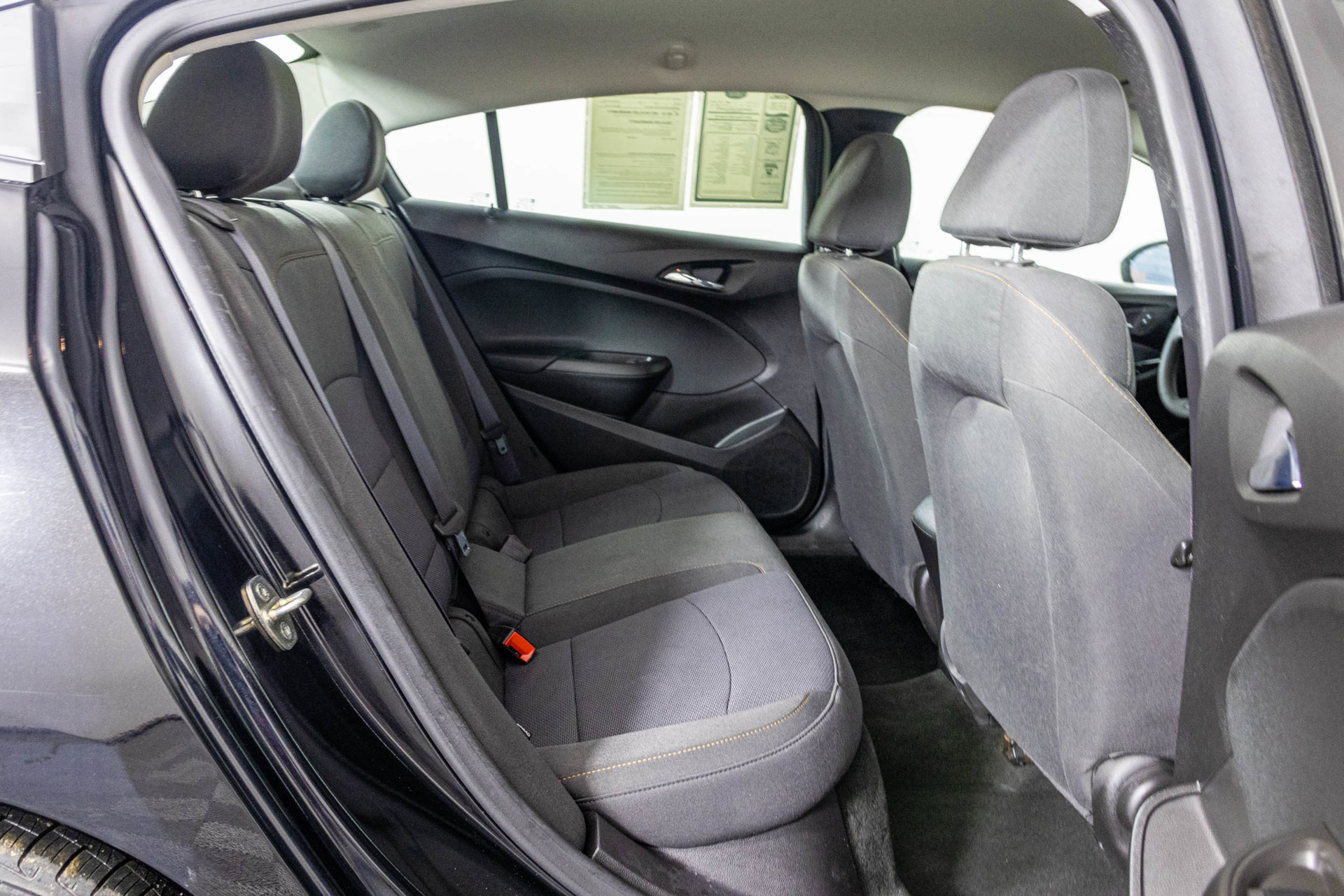 Used 2017 Chevrolet Cruze LS FWD image 38