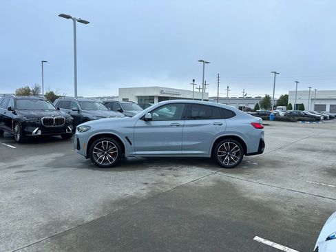 Used 2023 BMW X4 xDrive30i w/ M Sport Package image 10
