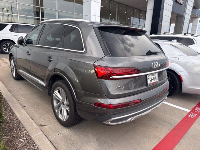 Used 2021 Audi Q7 2.0T Premium Plus w/ Executive Package AWD/4WD image 2