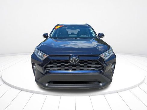 Used 2021 Toyota RAV4 XLE Premium FWD image 9