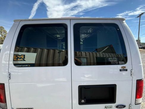 Used 2012 Ford E-150 and Econoline 150 image 6