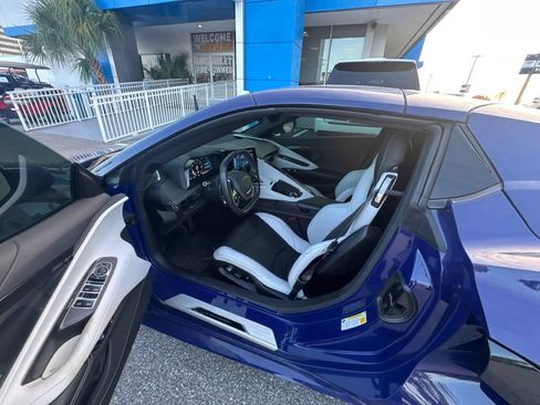Used 2025 Chevrolet Corvette Stingray Preferred Conv w/ Stealth Interior Trim Package RWD image 10