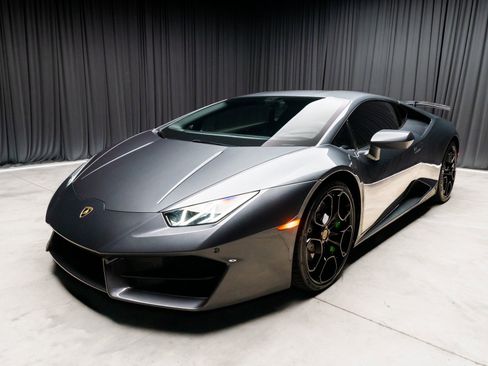 Used 2018 Lamborghini Huracan LP 580-2 image 10