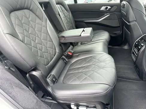 Used 2025 BMW X7 xDrive40i AWD/4WD image 29