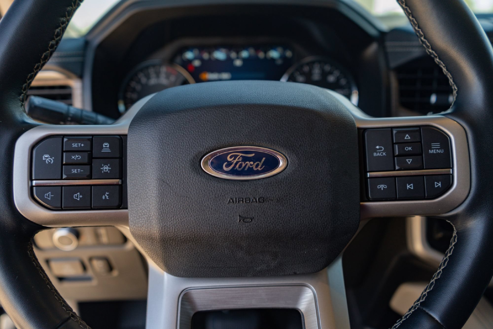Used 2022 Ford Expedition Limited RWD image 11