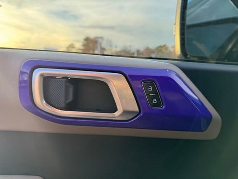 Used 2022 Ford Bronco Wildtrak image 14