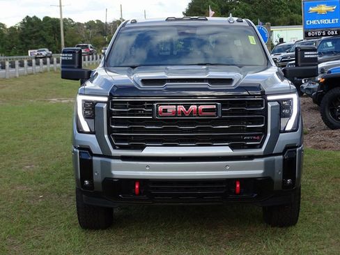 Used 2025 GMC Sierra 2500 AT4 w/ AT4 Premium Plus Package image 2