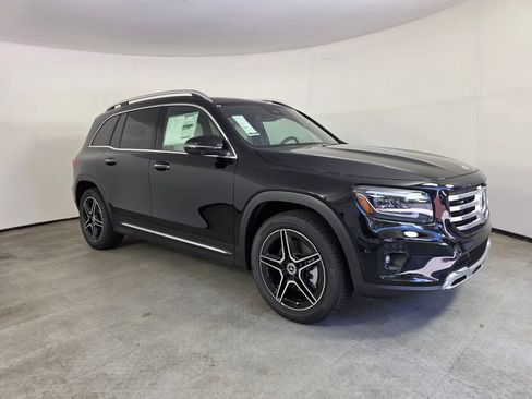 New 2026 Mercedes-Benz GLB 250 image 1