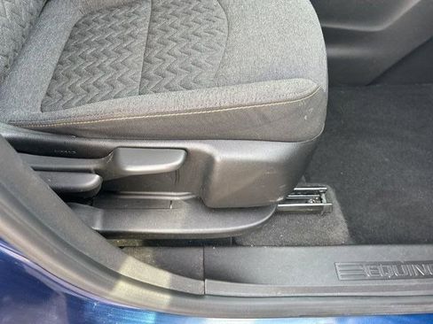 Used 2022 Chevrolet Equinox LT image 42