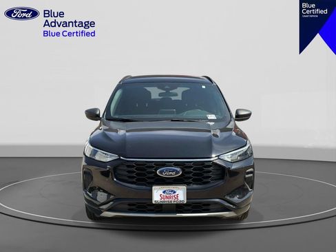 Certified 2024 Ford Escape ST-Line AWD/4WD image 3