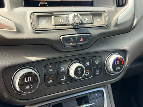 Used 2023 GMC Terrain SLE w/ Driver Convenience Package FWD image 16