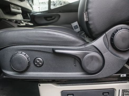 Used 2024 Mercedes-Benz Sprinter 2500 image 18