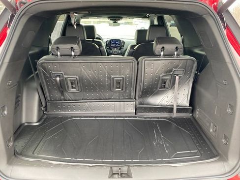 Certified 2023 Chevrolet Traverse LT w/ LPO, Floor Liner Package image 20