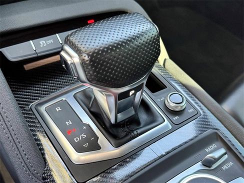 Used 2022 Audi R8 V10 image 18