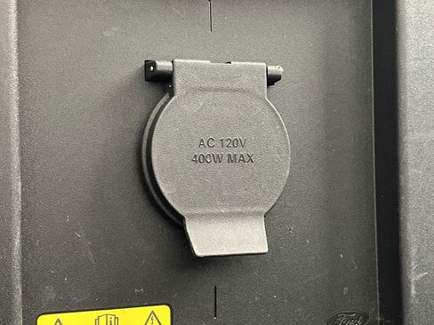 Certified 2023 Ford F150 XLT w/ Equipment Group 302A High image 31