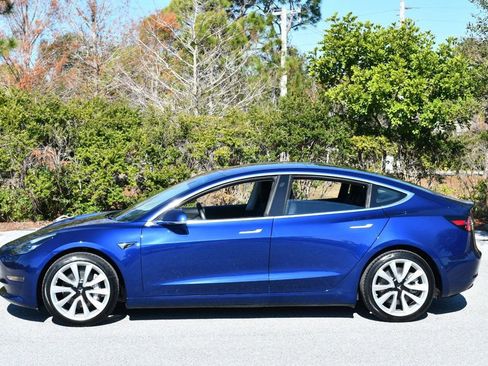 Used 2018 Tesla Model 3 Mid Range image 24