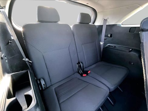 Used 2019 Kia Sorento L FWD image 23
