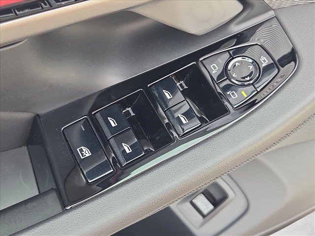 Certified 2026 BMW i5 eDrive40 w/ M Sport Package AWD/4WD image 12