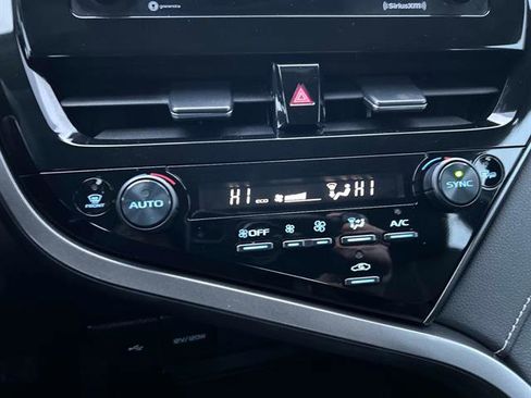 Used 2023 Toyota Camry SE image 29