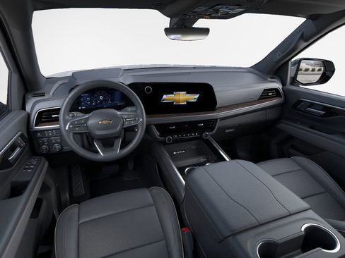 New 2026 Chevrolet Suburban Premier AWD/4WD image 15
