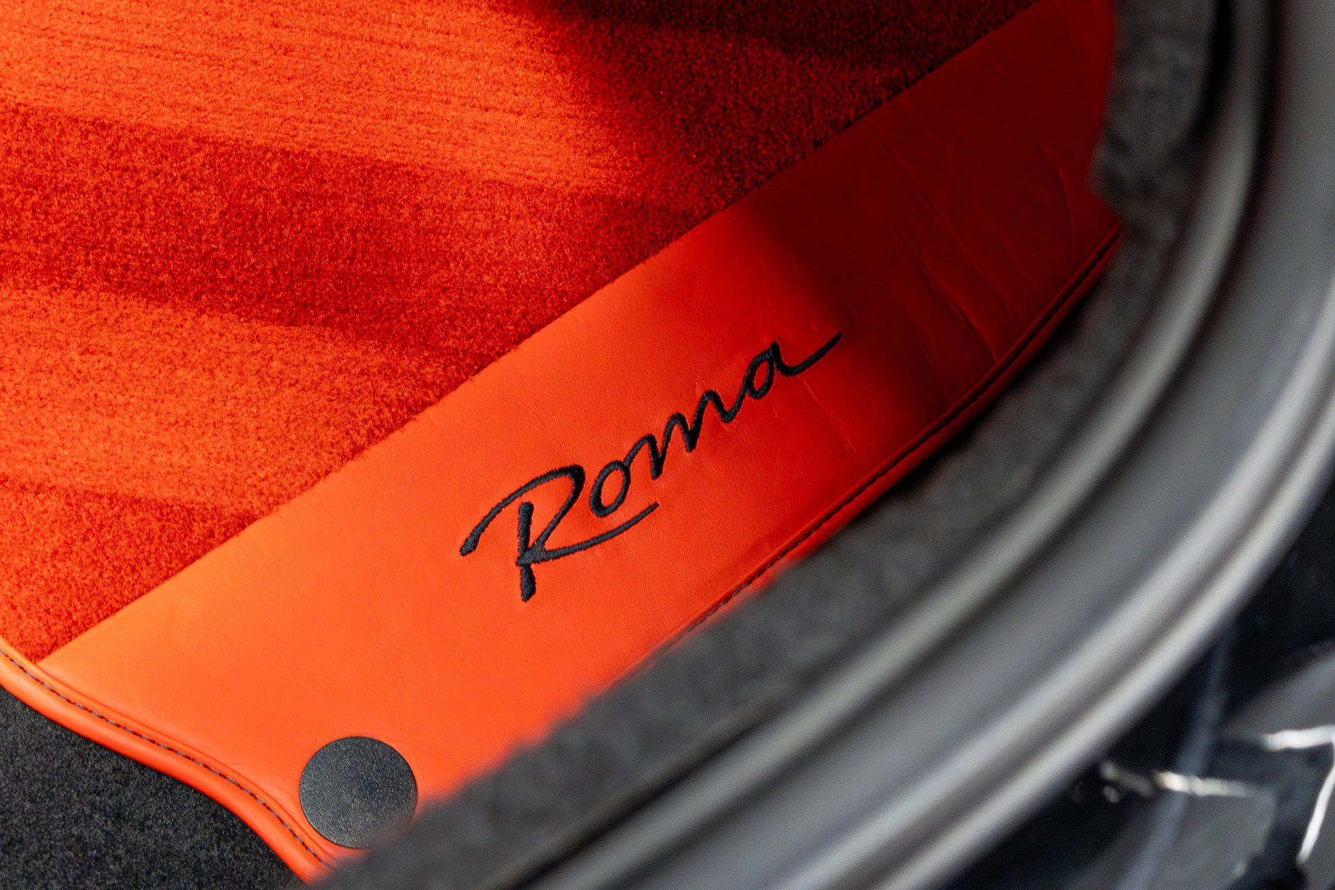 Used 2022 Ferrari Roma RWD image 54