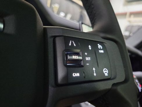 New 2026 Land Rover Defender 130 X-Dynamic SE image 16