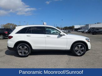 Used 2021 Mercedes-Benz GLC 300 video 3