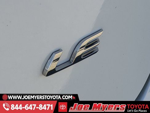 Used 2025 Toyota Corolla LE image 11