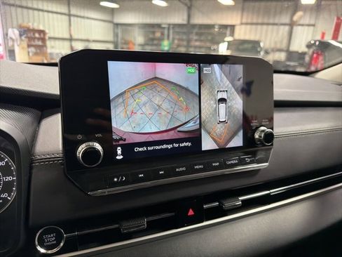 Used 2024 Mitsubishi Outlander SE image 25