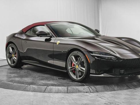 Used 2024 Ferrari Roma Spider image 61