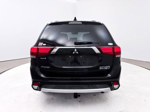 Used 2018 Mitsubishi Outlander SEL image 14