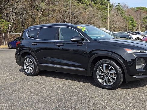 Used 2019 Hyundai Santa Fe Limited image 2