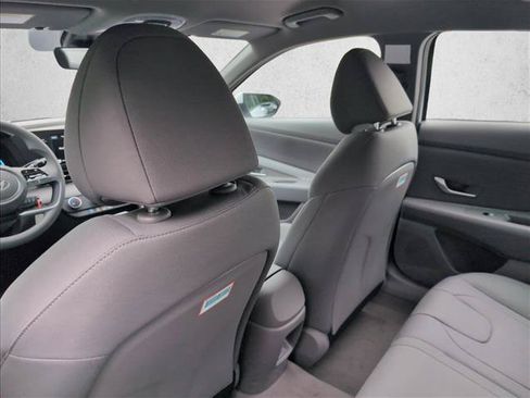 New 2026 Hyundai Elantra SE FWD image 16