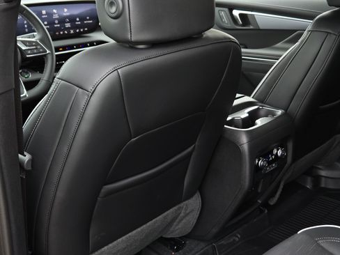 New 2026 Buick Enclave Sport Touring w/ Power Package FWD image 19