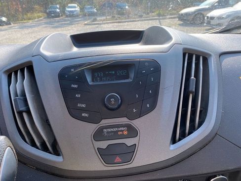 Used 2018 Ford Transit 250 138 image 17