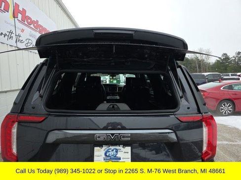 Used 2024 GMC Yukon XL Denali Ultimate w/ LPO, Floor Liner Package AWD/4WD image 26