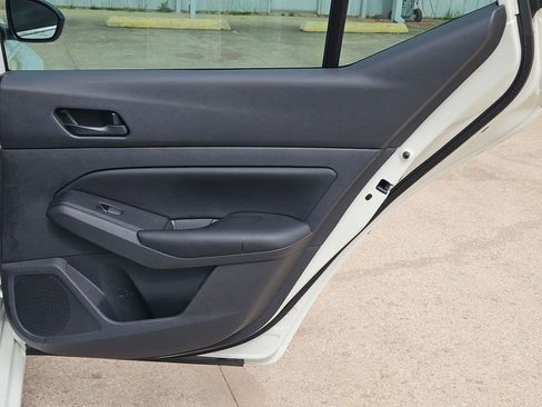 Used 2025 Nissan Altima 2.5 S FWD image 25