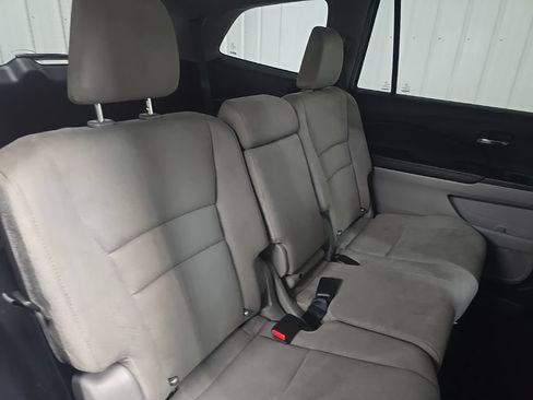 Used 2021 Honda Pilot EX image 16