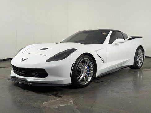 Used 2015 Chevrolet Corvette Stingray Coupe w/ 2LT Preferred Equipment Group image 4