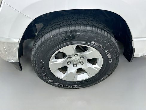 Used 2022 RAM 1500 Big Horn AWD/4WD image 29