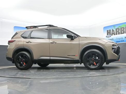Used 2025 Nissan Rogue SV w/ Rock Creek Premium Package AWD/4WD image 23