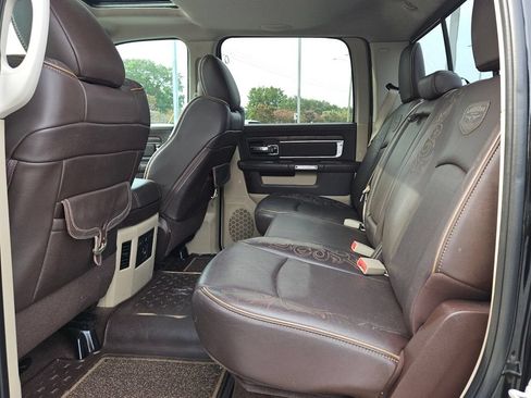Used 2015 RAM 2500 Longhorn w/ Convenience Group AWD/4WD image 11
