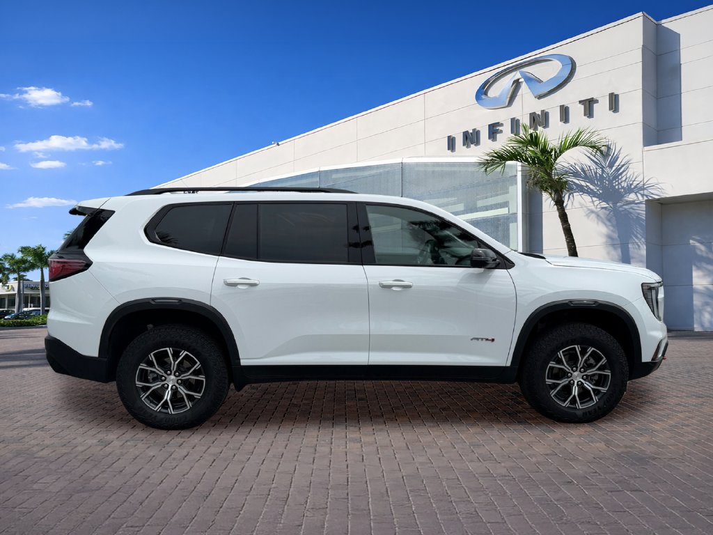Used 2026 GMC Acadia AT4 AWD/4WD image 8